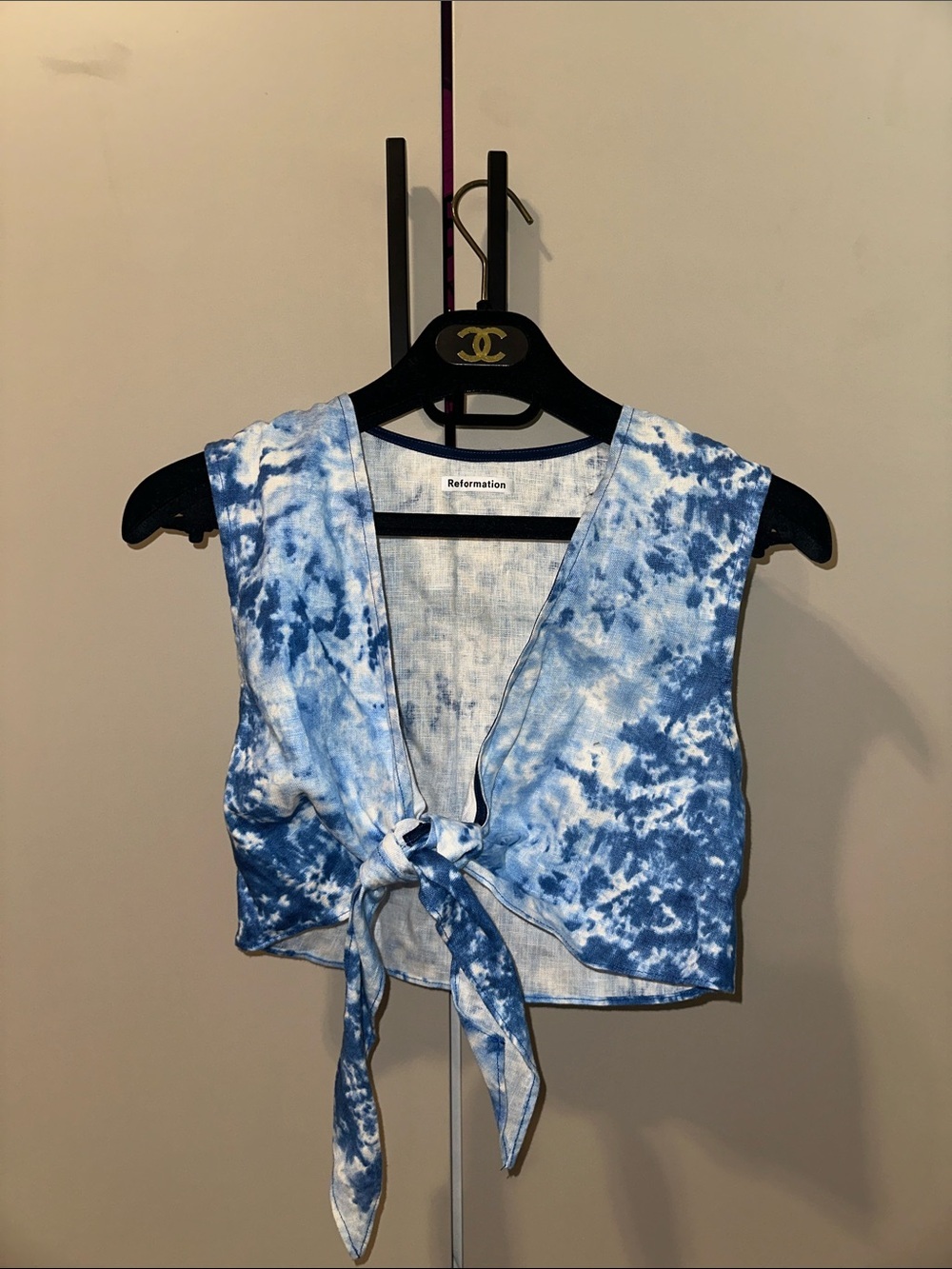 Reformation Blue Tie-Dye Front Knot Crop Top Size 2